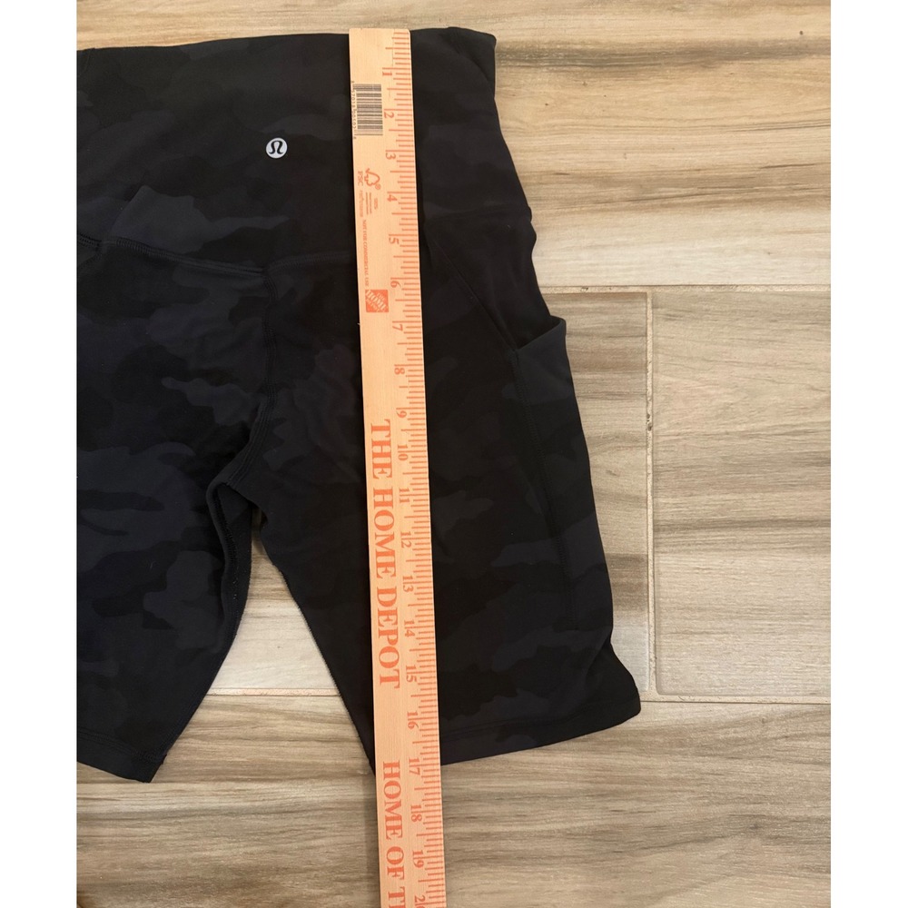 Lululemon Align High-Rise Short with Pockets Heritage 365 Camo Deep Coal Size 4 - Picture 5 of 6